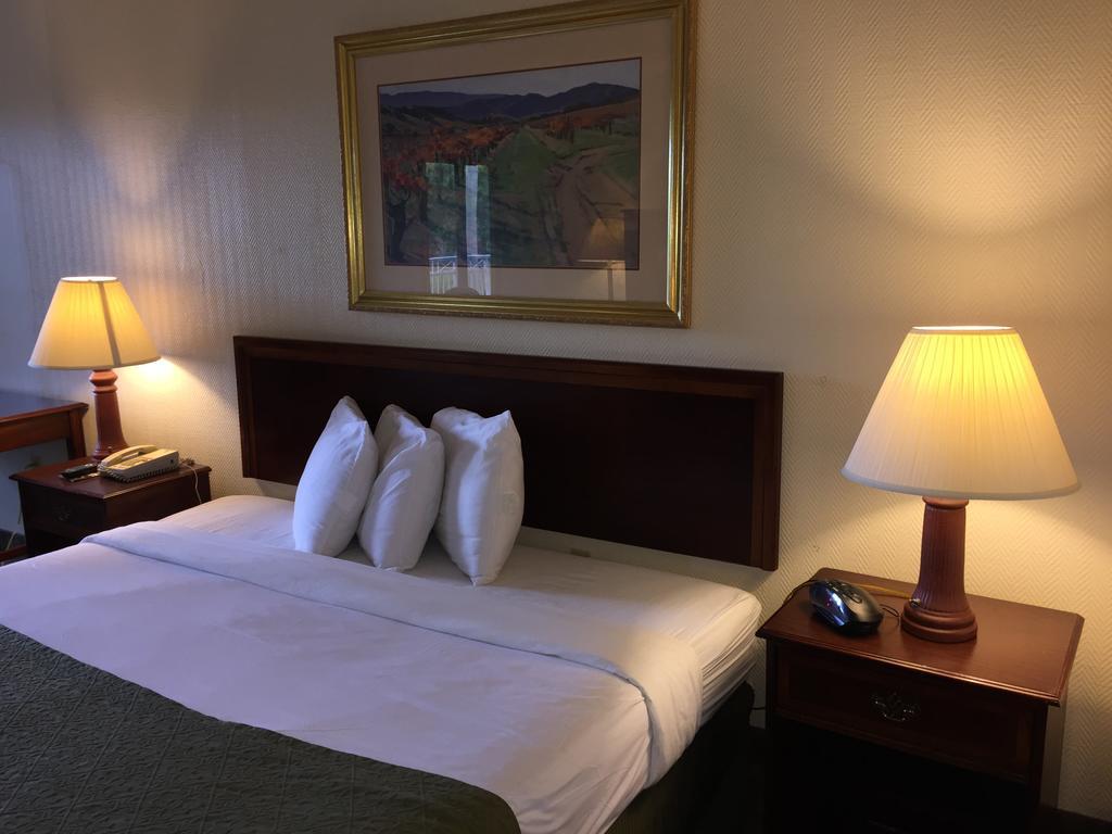 Sawgrass Inn & Conference Center Плантейшън Екстериор снимка
