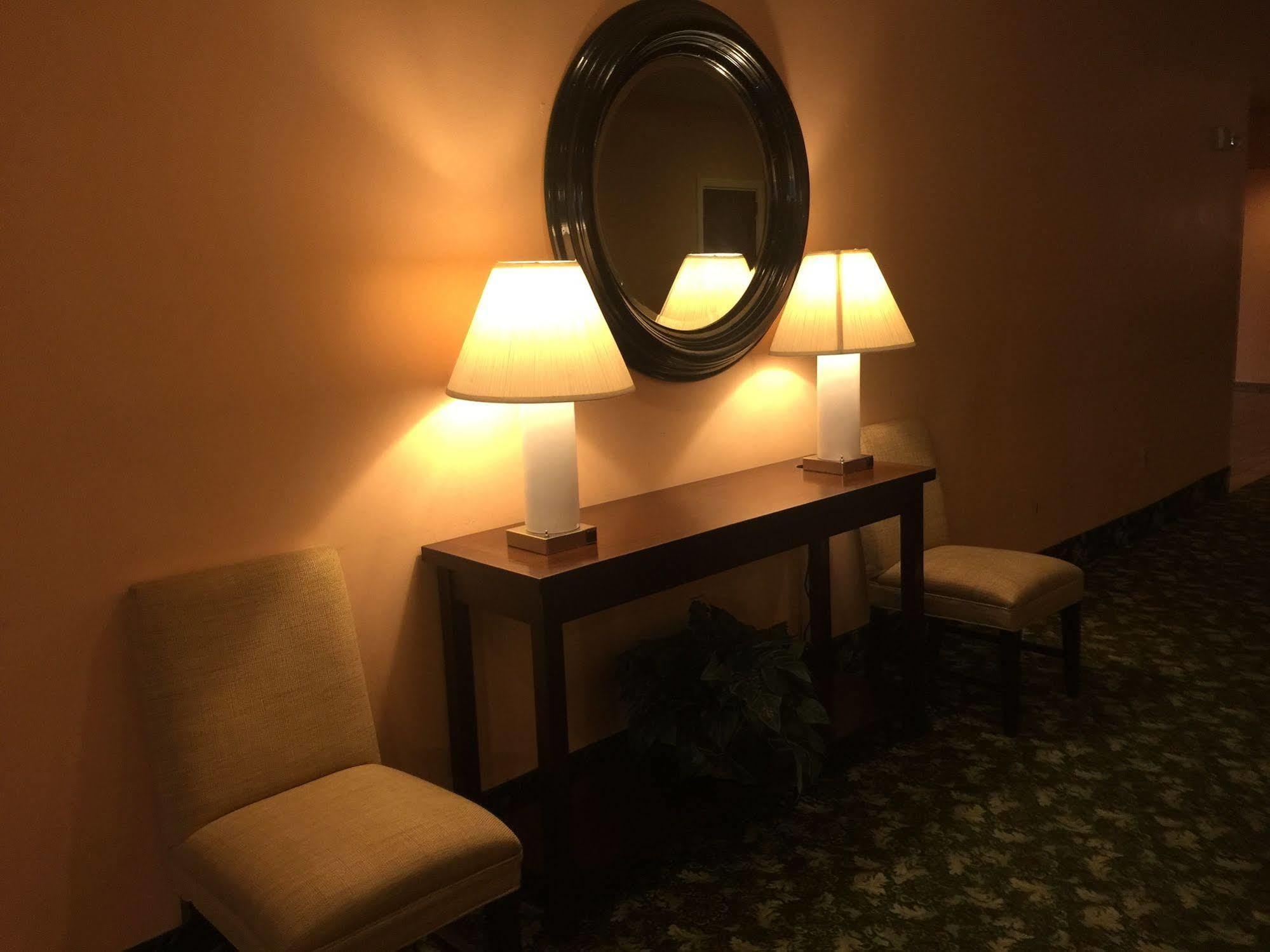 Sawgrass Inn & Conference Center Плантейшън Екстериор снимка