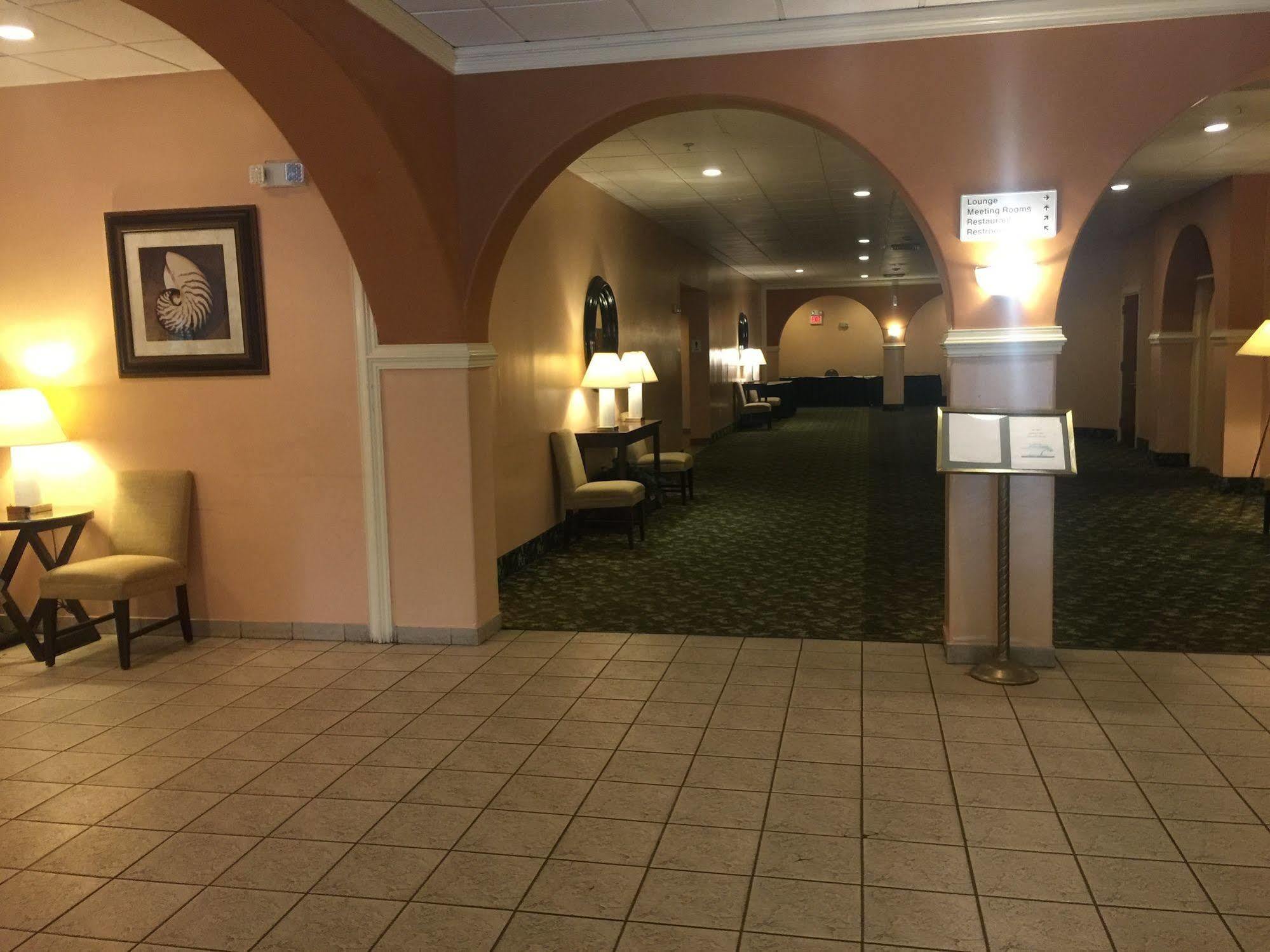 Sawgrass Inn & Conference Center Плантейшън Екстериор снимка