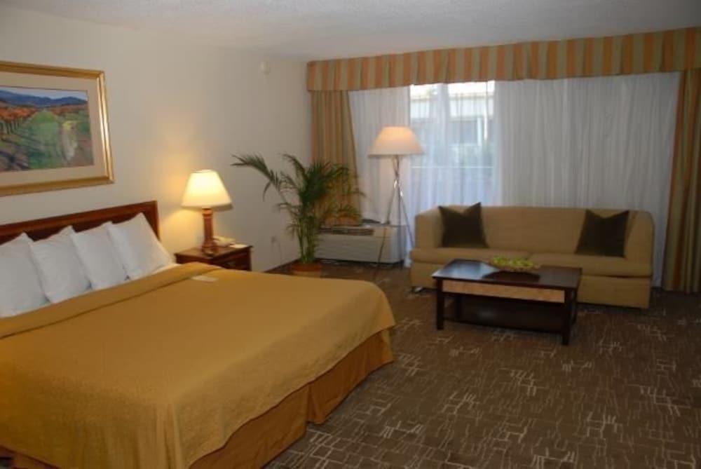 Sawgrass Inn & Conference Center Плантейшън Екстериор снимка